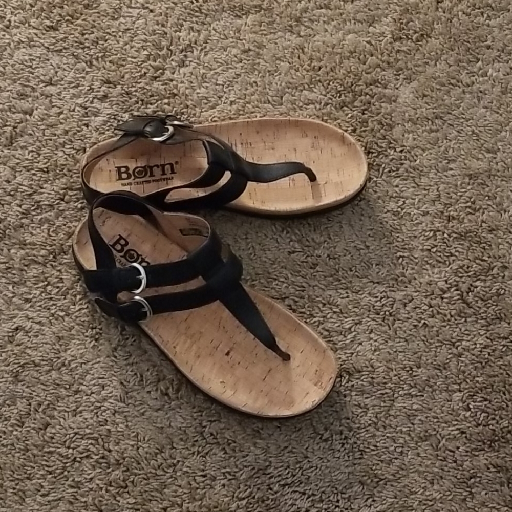 BORN RETA SANDALS THONGS SHOES SUMMER BLACK 6 NEW